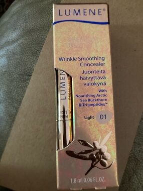 Lumene Wrinkle Smoothing Concealer - Light (01)